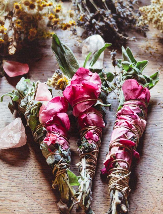 15 Ideas for a Witchy Summer