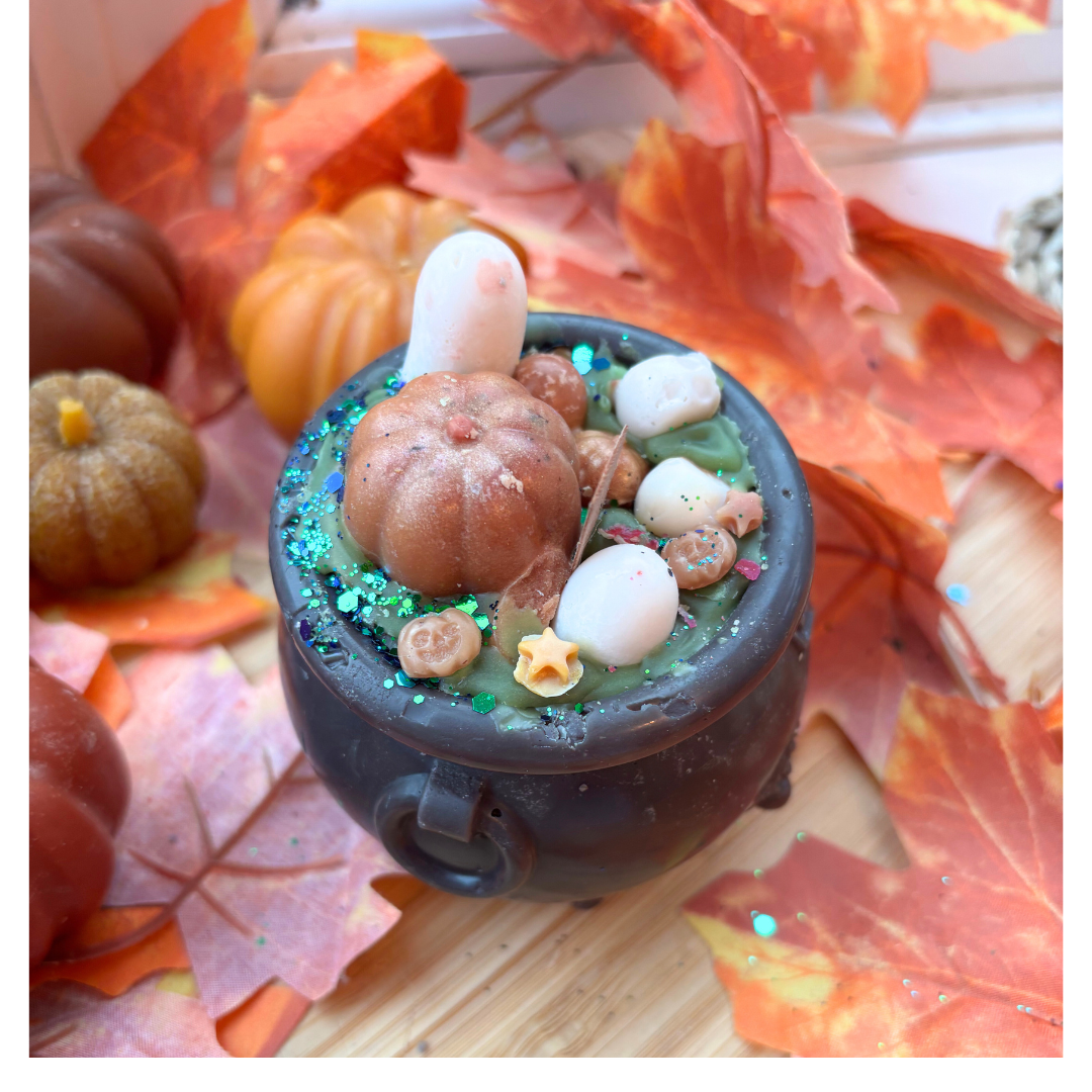 Cauldron candle, pumpkin spice scent. Autumn Decoration | Fall Witchy Halloween candle crackling wick
